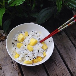 fitwithoutfat:  Pineapple-sesame sticky rice!