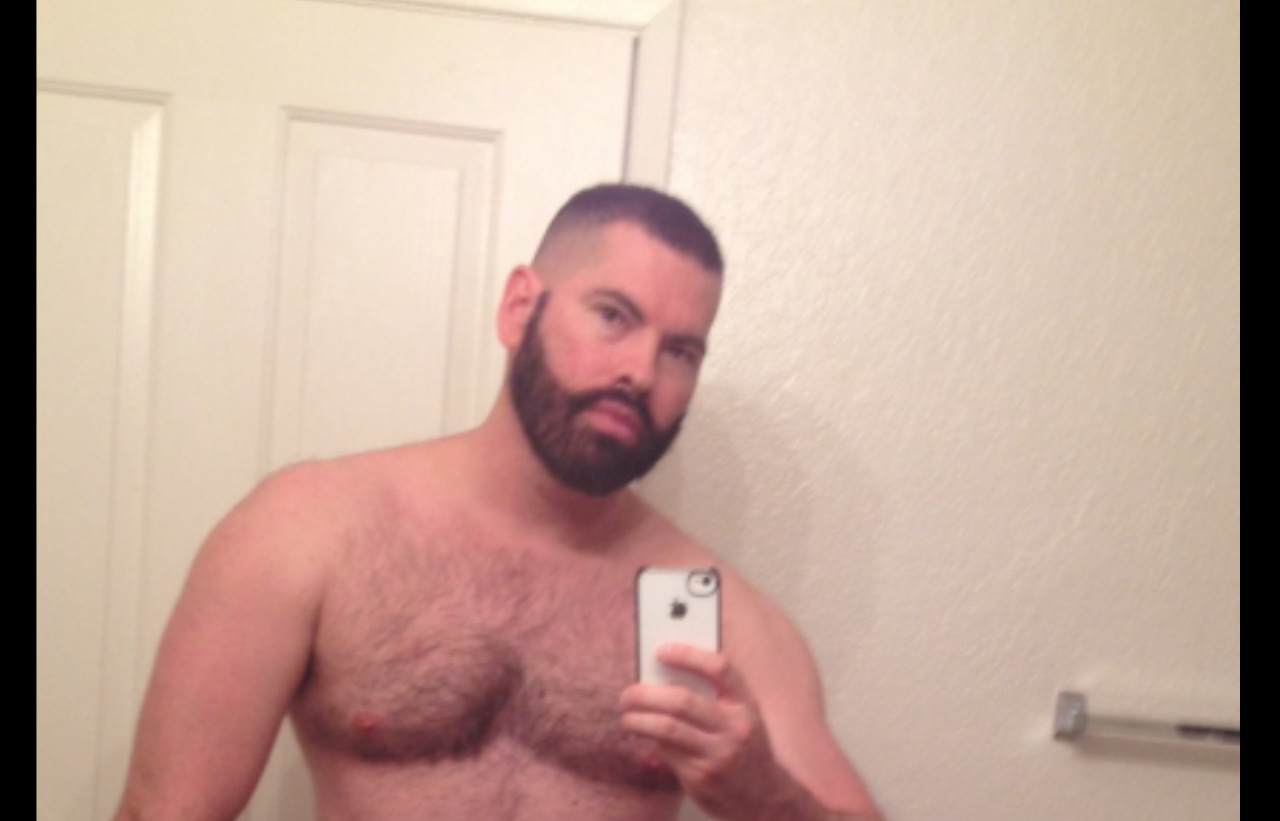 furrypty:  A blog to indulge your senses with the beauty of the male shapes. The