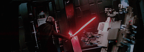 kylloxren:↳ Kylo Ren in every scene (012/∞)