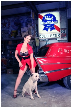 alternative-pinup:  Alternative Model http://alternative-pinup.blogspot.com/