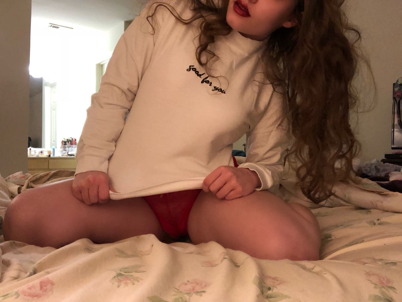 acabarprincess:  rosy girl 🌹❤️❤️ see them (and more!!) uncensored on
