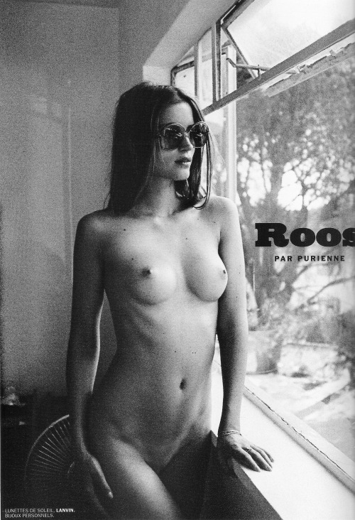 Roos Van Montfort adult photos