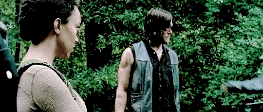 reedusgif:  Daryl Dixon in S6E9 sneak peak 