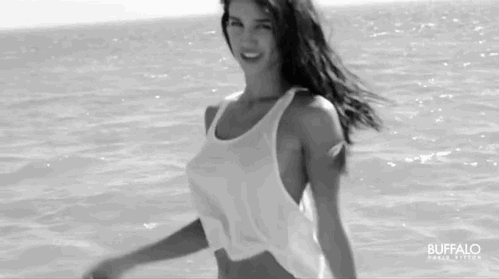 Celebs exuding sensuality