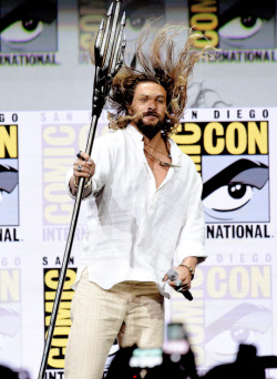 fionagoddess:Jason Momoa attends the Warner Bros. Pictures ‘Justice League’ Presentation during Comic-Con International 2017 at San Diego Convention Center on July 22, 2017 in San Diego, California.
