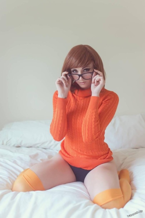 Porn Pics cosplaysexynerdgirls:  Velma by Kayla Erinhttps://www.facebook.com/kaylaerinfanpage/https://www.patreon.com/kaylaerin