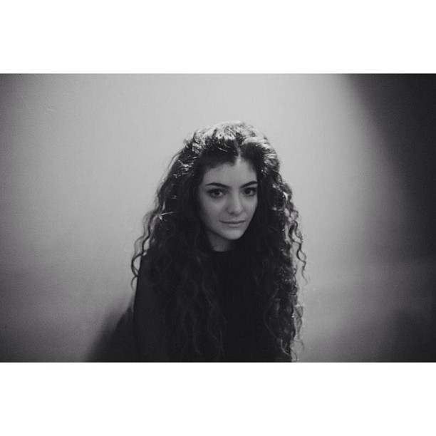 crystallized-teardrops:  freedomblade:  Lorde photographed by Naomi Shon  