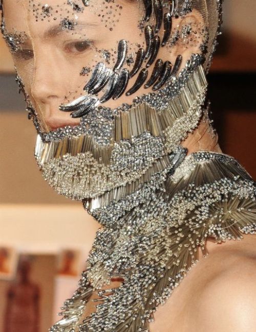voulx:  details @ alexander mcqueen 