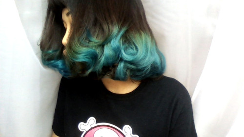 michellemoe:~ my hair = ocean waves ~