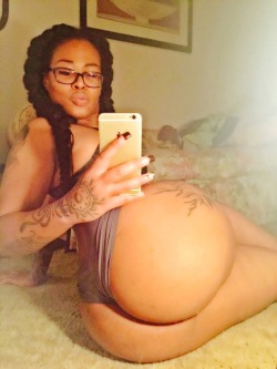 prettypussytree:  amateurblackgirls:  REBLOG