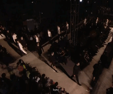 vlada-sasha-natasha:  driesvano:  lnytnx:  Givenchy SS16  This is so stressful to watch  tru lol 