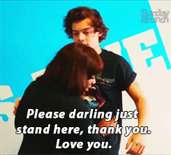 niallyonce-blog:  Harry making their stylists job difficult + 