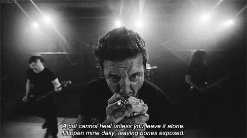 of-mixe-and-men:  Of Mice &amp; Men - Bones Exposed just my edit 