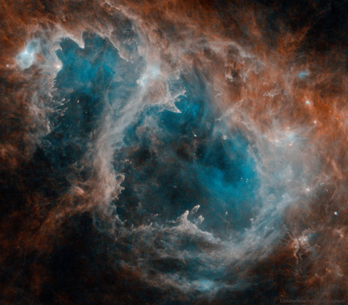 just–space:The Soul Nebula in Infrared from Herschel: Stars are forming in the Soul of the Que