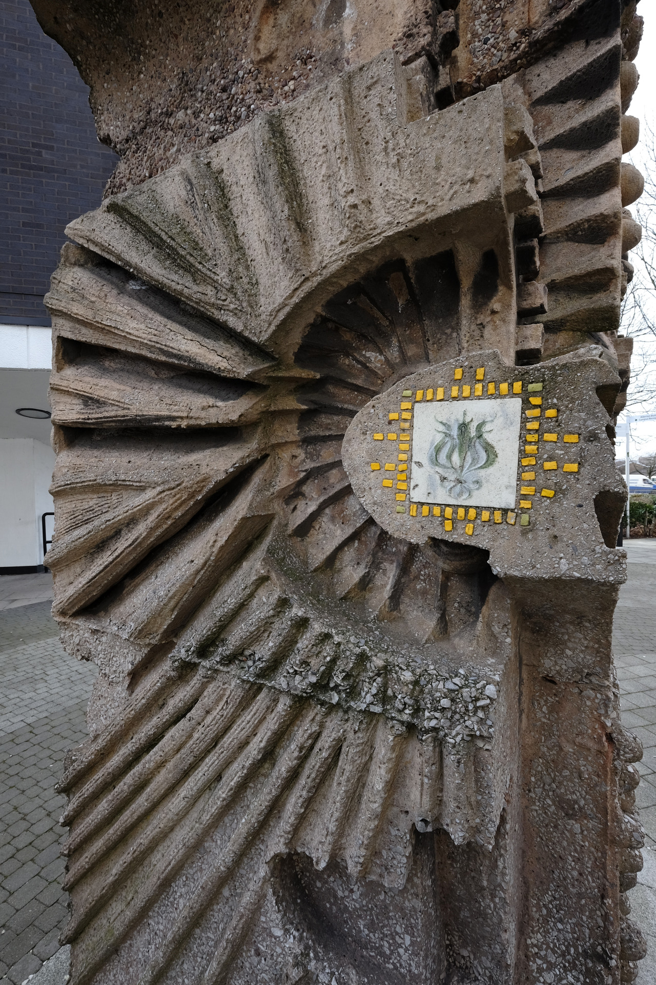 scavengedluxury:William Mitchell’s Minutemen sculptures. Salford, March 2015. 