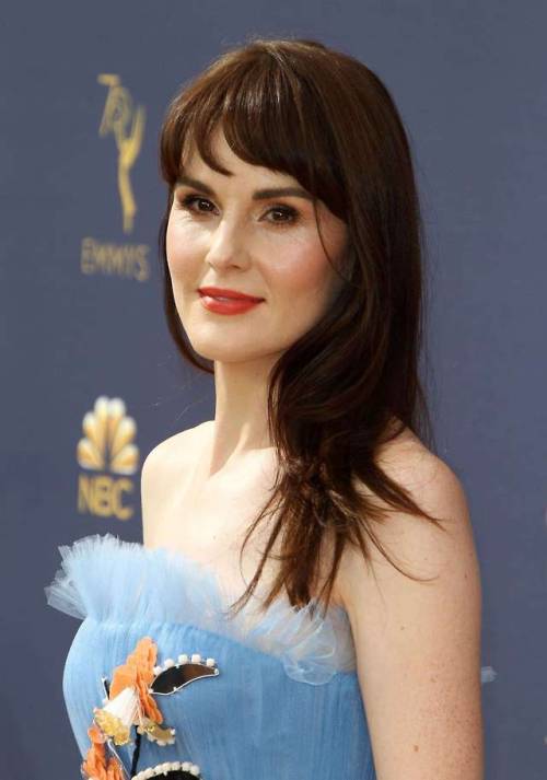 English actress Michelle Dockery is 37 today (December 15th). A few pics from 2018. Best eyes in the