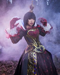 yayacosplay:  Another brand new photo of Red Queen!  Costume made by @yayahan  Image by @afflictionphotos  You don’t want to know how I hiked down to those ruins. And how many people stared from their cars.  I’m so happy with how the different fabrics