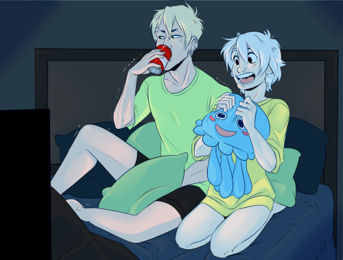 dramatical-fuckass: scary movie night I did an art trade with maidofspacey who is hella cool and if 