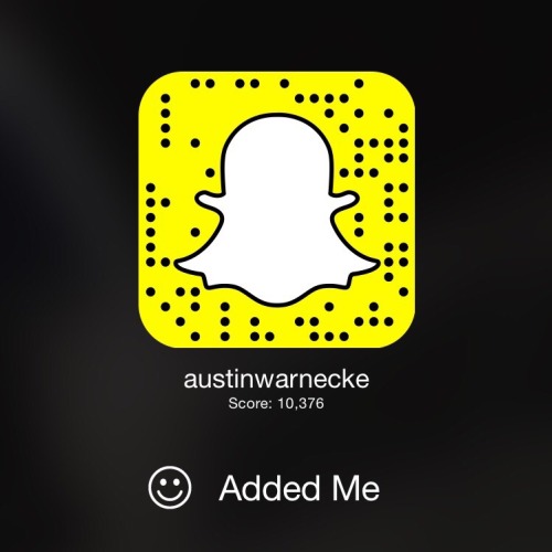 4u-stin:IF YOU LIKE CUTE DOGS AND COOL PICS AND FUNNY SHIT I HIGHLY RECOMMEND ADDING ME LETS GET CRA