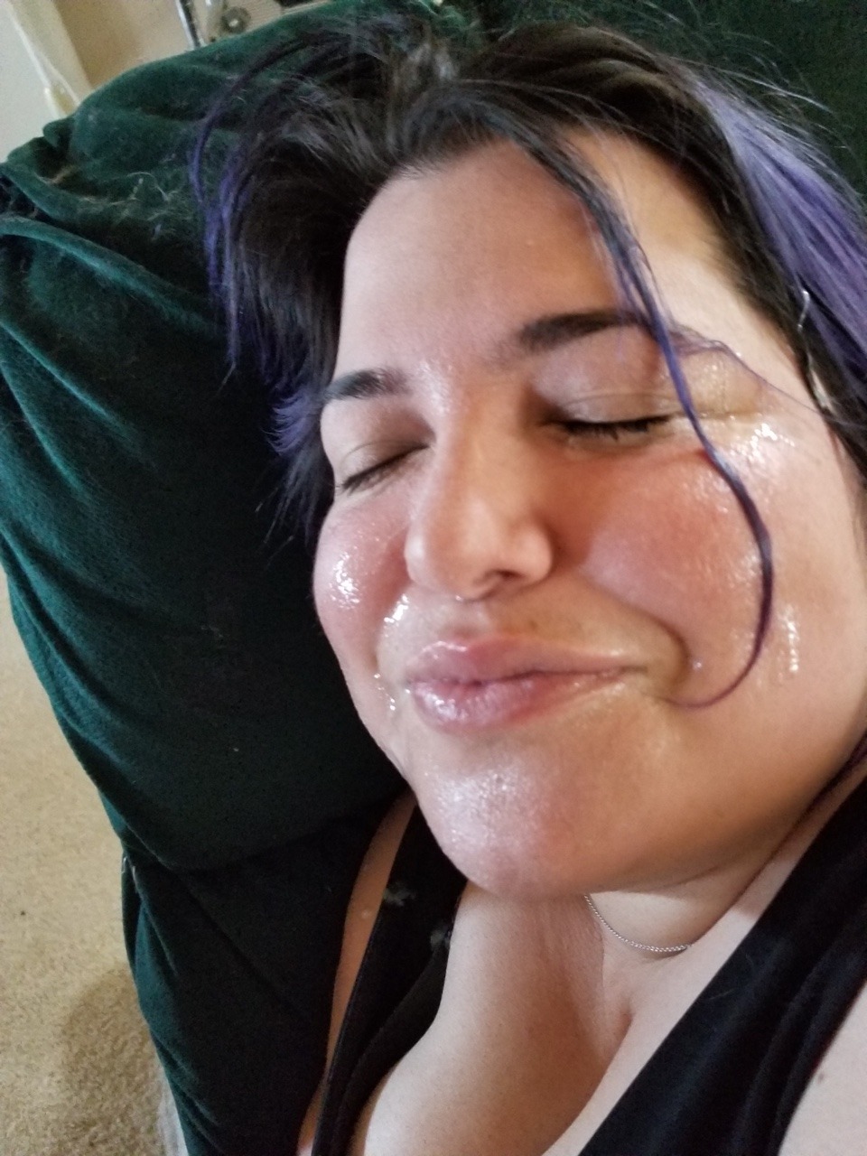 katskinx:I love having a face full of cum, but it’s the worst when it gets in your