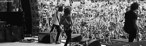 carapherxelia:  Pierce The Veil - [video credit] 