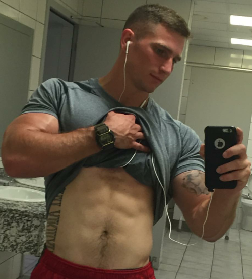 chettbro:  U S Air Force  “Got Veins?” porn pictures