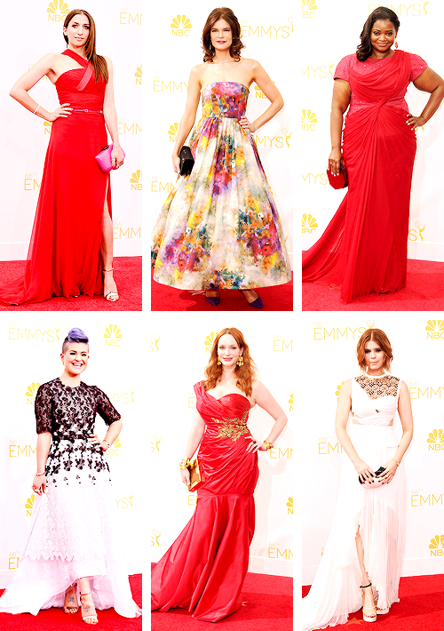 keithmikal:  adeles: The 66th Annual Primetime Emmy Awards Red Carpet (August 25, 2014)   Ahhh Debra Messing looks soooo goooood!  January Jones is Phoenix-Force-Five fierce!