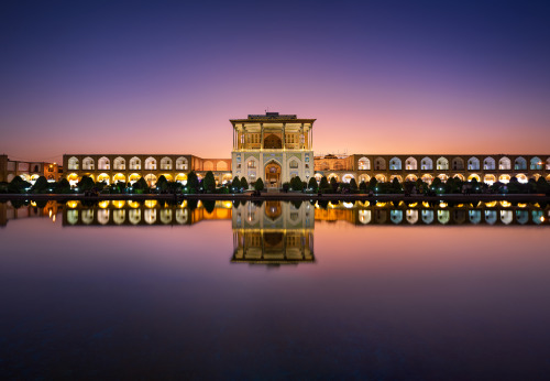 livesunique:  Ali Qapu Palace, Isfahan, Iran