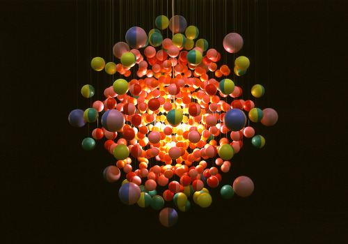 littlelimpstiff14u2:  Stuart Haygarth Turning various forms of flotsam into fashioned design piece is nothing new, as we’ve seen with his Tide Chandelier. Although trained in graphic design and photography, Haygarth’s fresh approach to found objects: