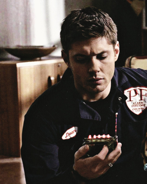 winchesterboysss:37/50 (even more) pictures of Dean Winchester