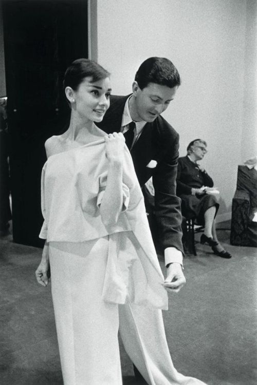 prada-milahno: “The dress must follow the body of a woman, not the body following the shape of the dress” - RIP Hubert de Givenchy (1927-2018) 