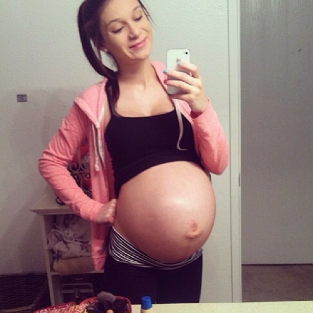 selfshotpreggo