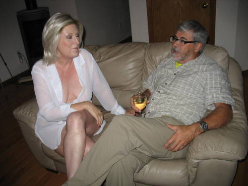 XXX old couples only photo