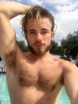 iamianjacob: A quick dip 💧