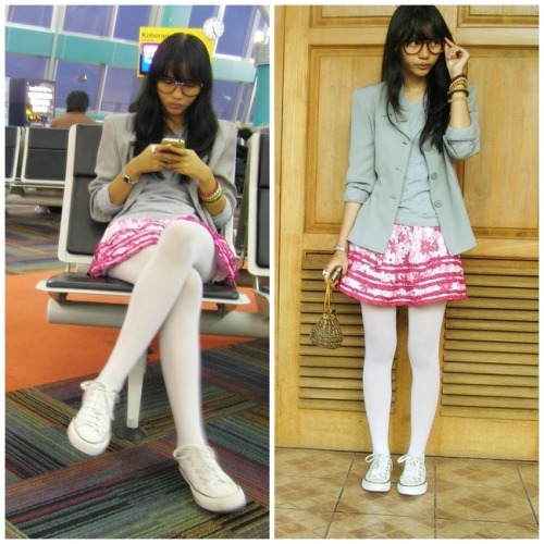 tightsobsession:Pink skirt with white tights.Tights week starts November 3rd!I friggin love white ti