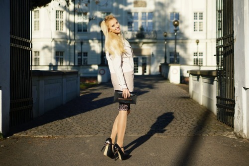 (via MERI WILD BLOG MODA ♥: Sunny Afternoon)