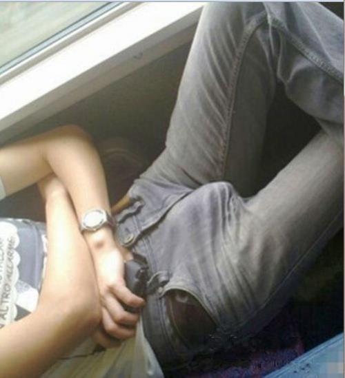 east-asia-guys:  On the JR 