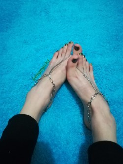 loveyayis74:  My feet looks pretty today 😜  Follow me on Instagram: loveyayis74 https://www.instagram.com/loveyayis74/