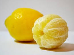 powtothenuts:  n-homme:  shorten:  there’s a lot of weird shit on this site but have you ever seen a peeled lemon   I feel like i’m not supposed to be looking at this.   Nakey 