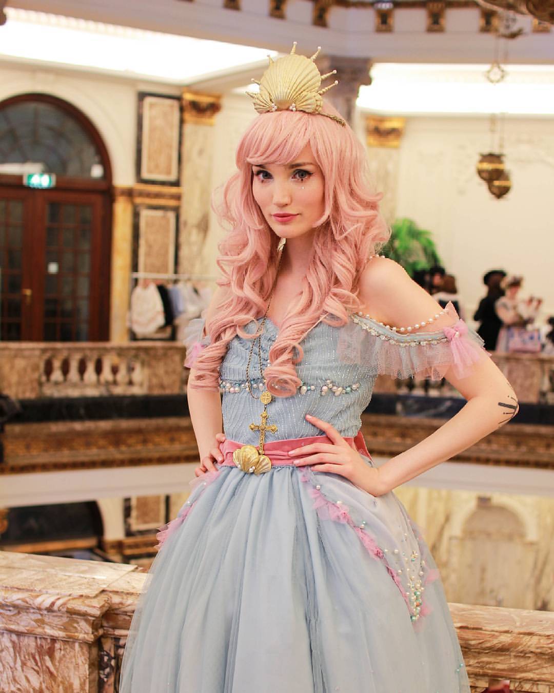 crazy-kitch:  mermaid queen  &lt;3 #mermaid #lolitafashion #undertheseaevent