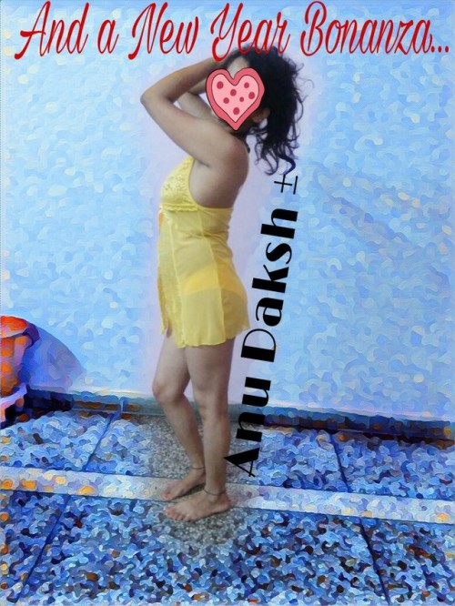 YELLOW YELLOW NAUGHTY FELLOW!! No end to Anu&rsquo;s conquests&hellip;with the new year sett