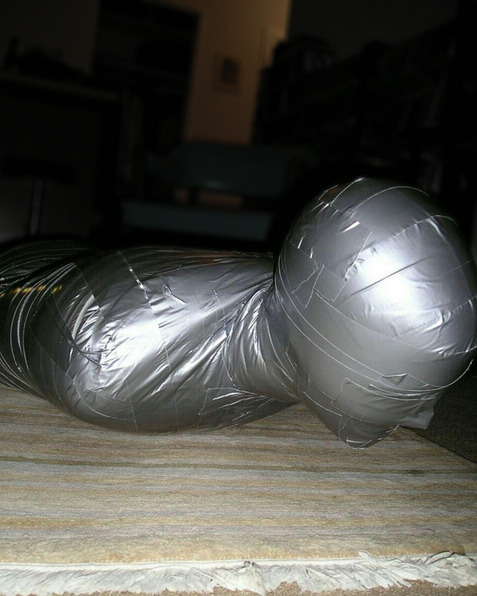 https://lovetapebondage.tumblr.com/post/163509875111