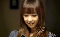 taeyeonniee:  The Cup Song with Anna and Victoria 