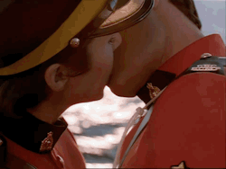 ed1bce495c17278733c2db79ee1ec1e7ca9015e2.gifv