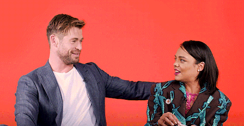 jason-todds:Chris Hemsworth and Tessa Thompson make weird noises: First Impressions.