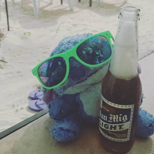 #stitch #travels #drinks #sanmig #drinkingintheam #beach #sand #sea #sunnies #lime #boracay #philipp