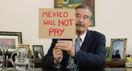 herrnes:this looks like photoshop but it’s 100% real, mexico’s former president Vicente Fox now roas