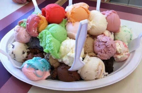fvckn-gay-vib3s:  This is so pleasing 😍🍦