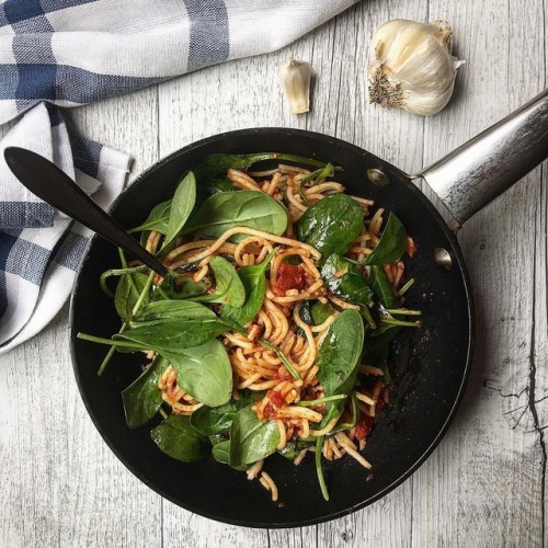 The Perfect COMFORT FOOD Right? Spaghetti With Fresh Garlic, Tomato, Spinach, Lots Of Olive Oil And Oregano
