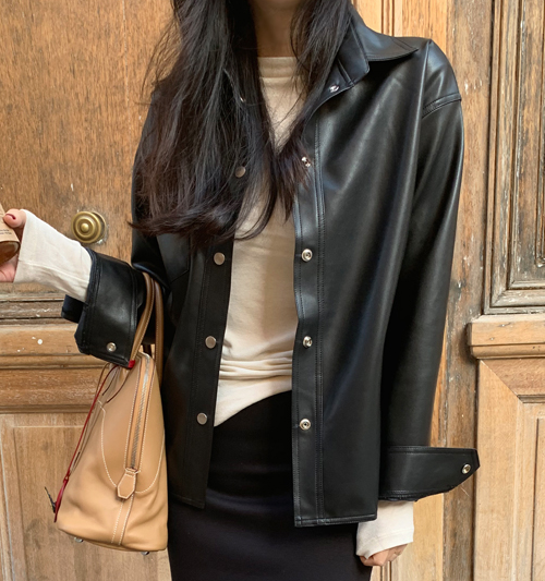 Spread Collar Button Cuff Jacket by SSUMJ